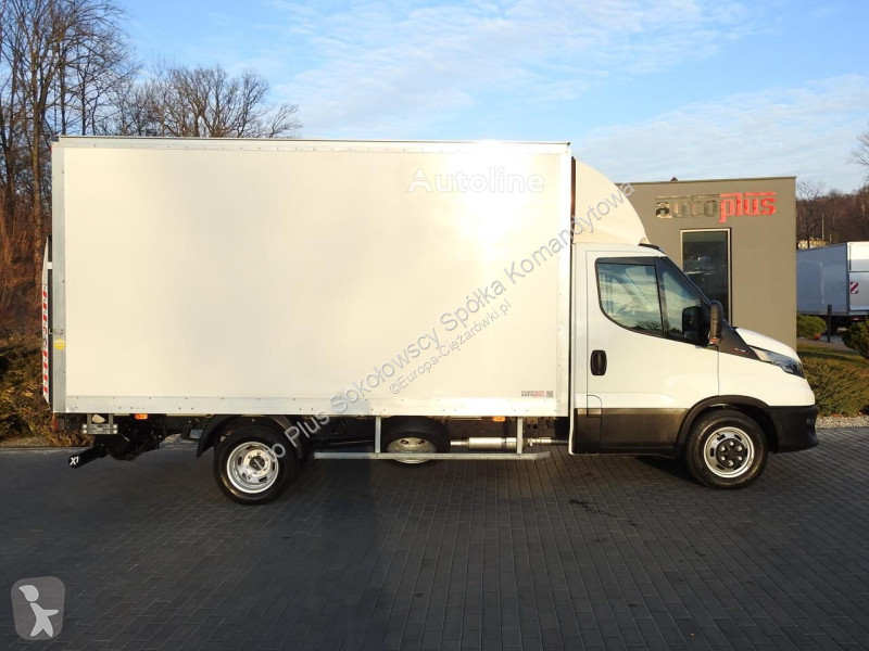 Kamion Iveco DAILY 35S16 KONTENER WINDA 8 PALET...