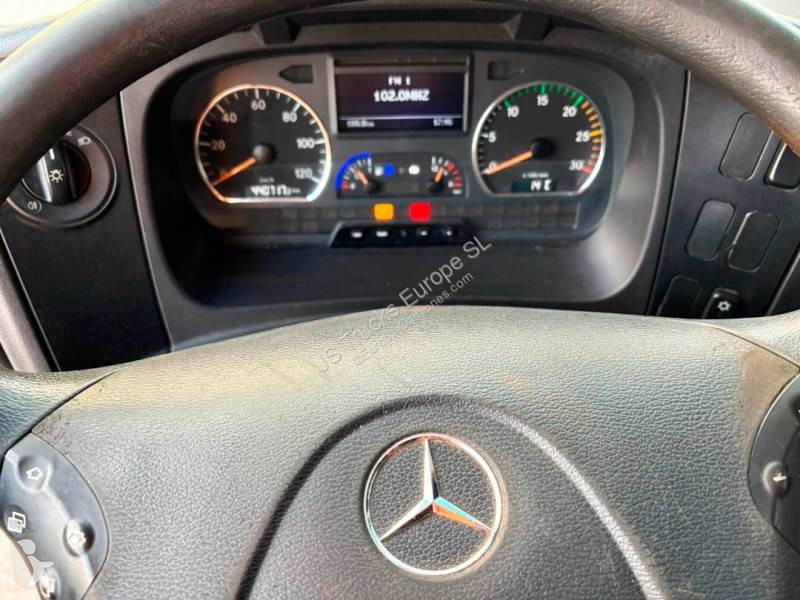 Lastbil Mercedes