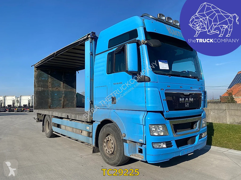 Camion MAN 440