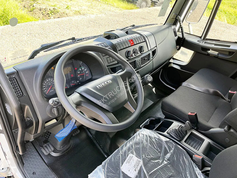 Kamion Iveco EuroCargo 180 Closed Box Truck