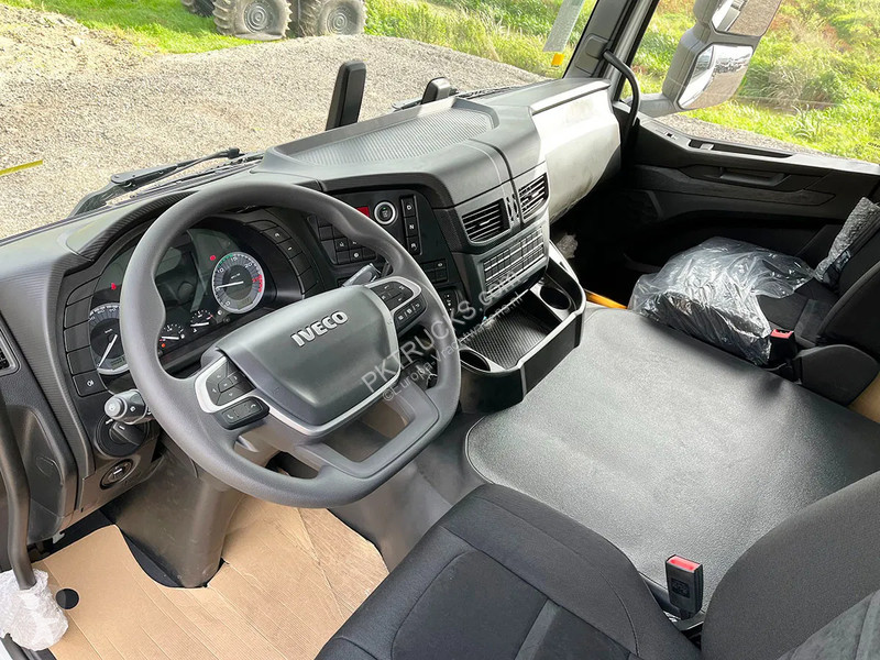 Camion Iveco T-Way AD410T47WH-5020 AT Chassis...