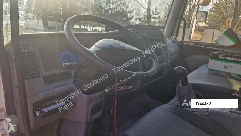 Kamion Renault MIDLUM 180 DCI / 2004 / rampe