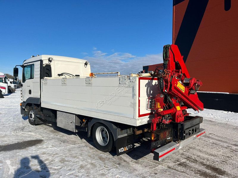 Lastbil MAN 8.220 4x2 HMF 340 K2 / PLATFORM...
