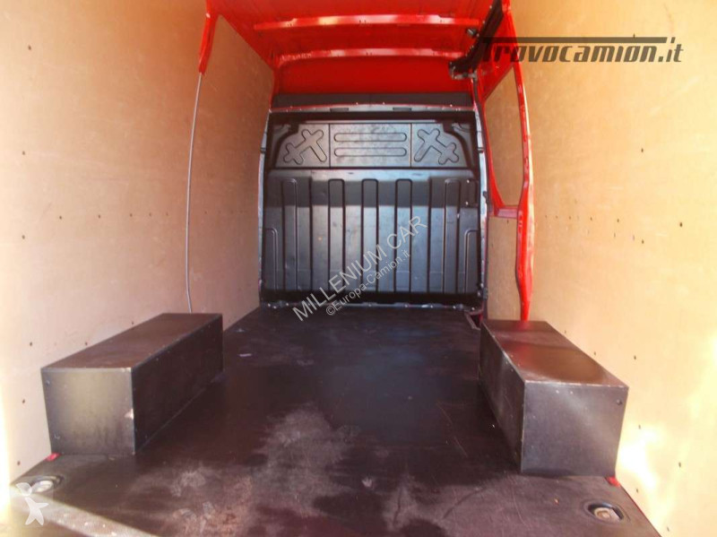 Veicolo commerciale Iveco 35-14 METANO 2022 KM...