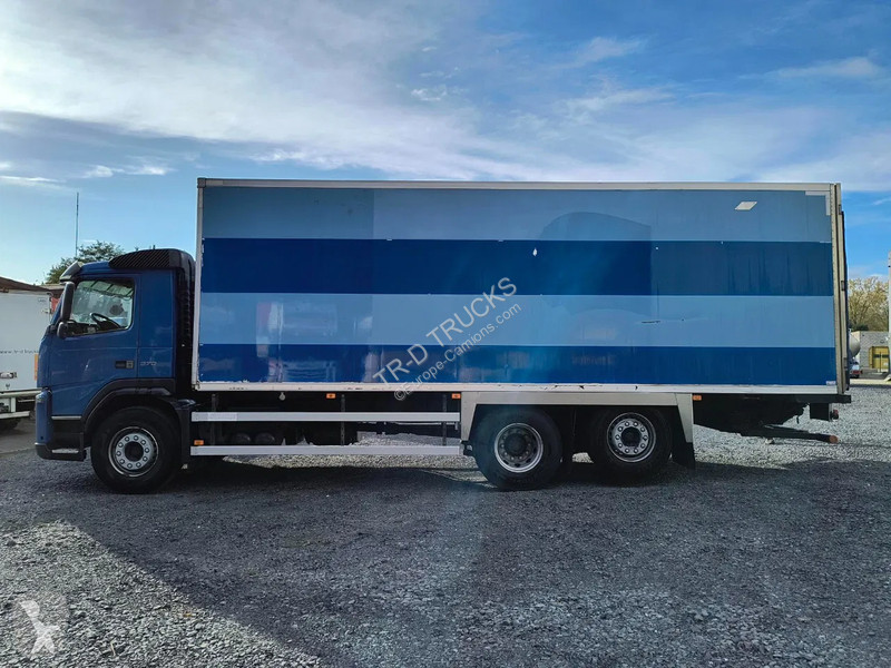 Camion Volvo FM 370 INSULATED BOX -...