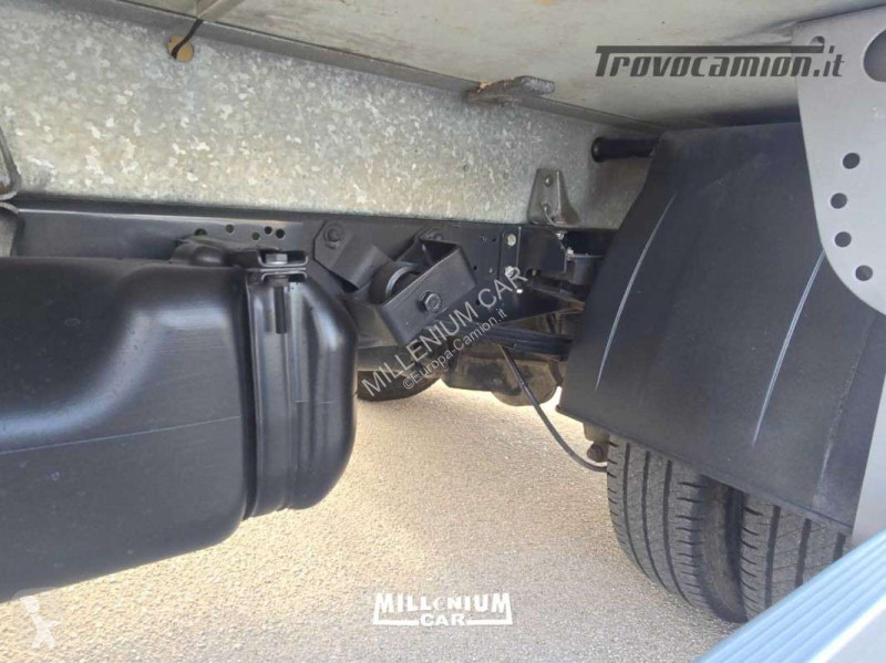 Veicolo commerciale Iveco 35-15 EURO 6 CELLA...
