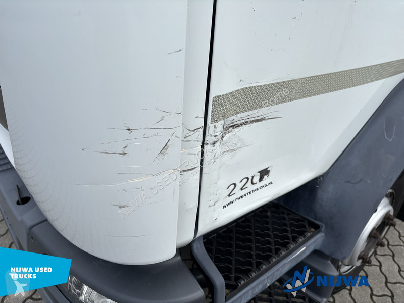 Camion Renault MIDLUM 220 4x2 Schuifzeil +...