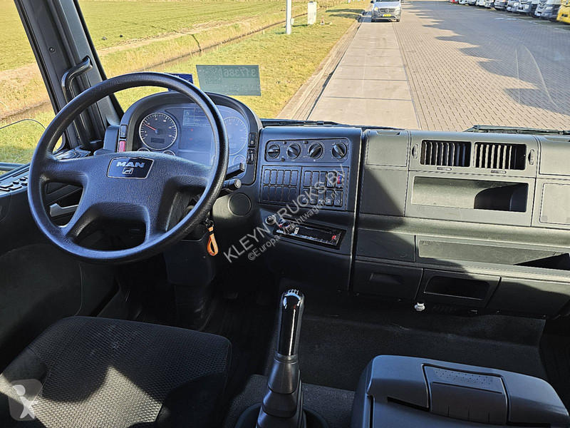 Camión MAN 8.180  DOKA DOUBLE CABIN
