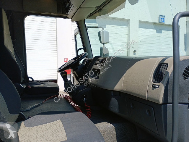 Camion Renault Midlum