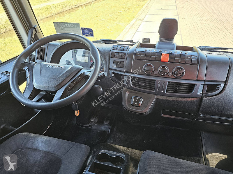 Kamion Iveco 120E25 EUROCARGO 3 SEATS AIRCO LIFT