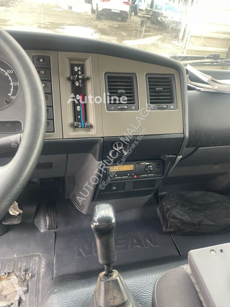 Camion Nissan ATLEON
