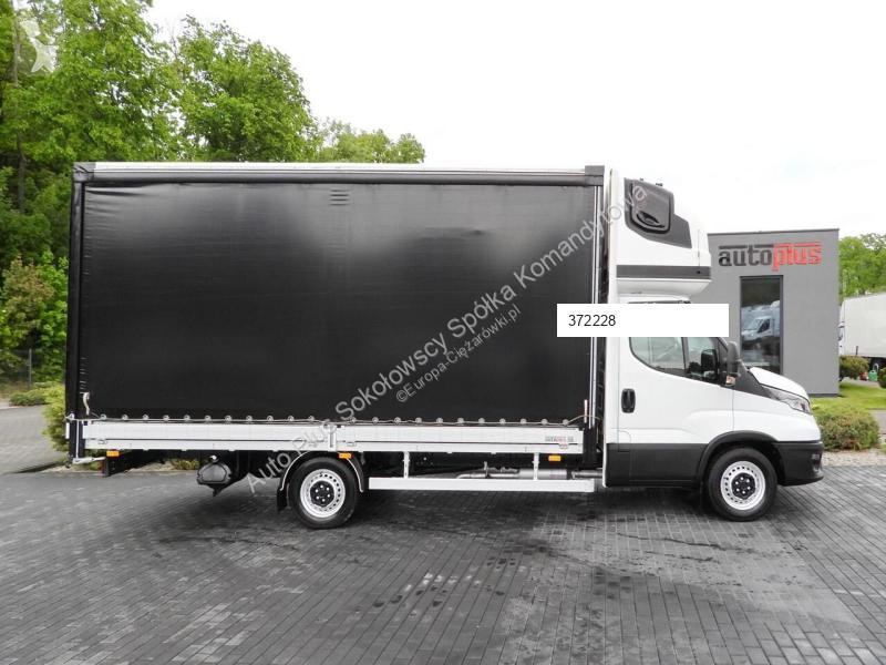 Veicolo commerciale Iveco DAILY  35S18 PLANDEKA...
