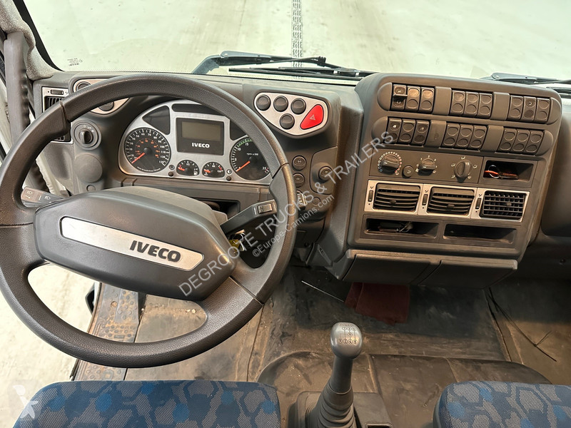 Camion Iveco 100E18