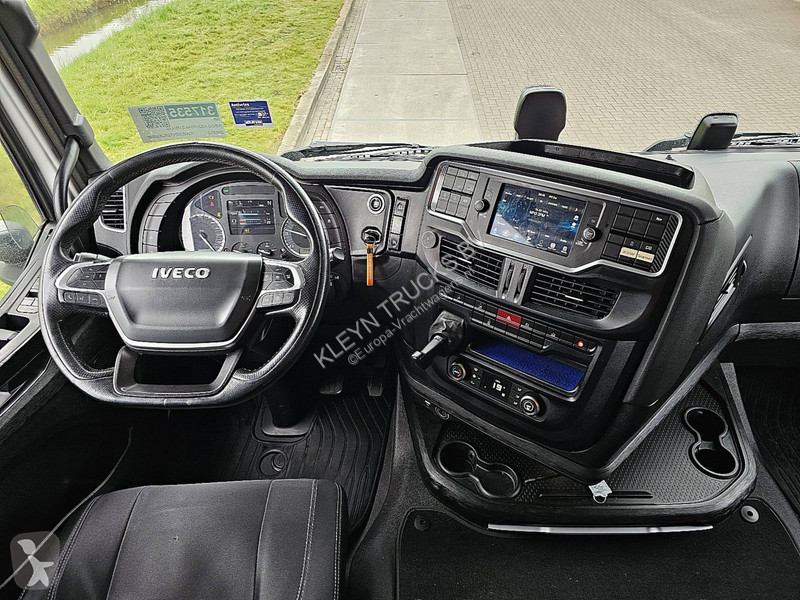 Camion Iveco AS260S46 LNG INT. STEERAXLE