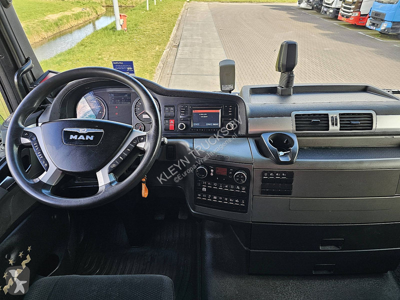 Camion MAN TGX 6x2*4