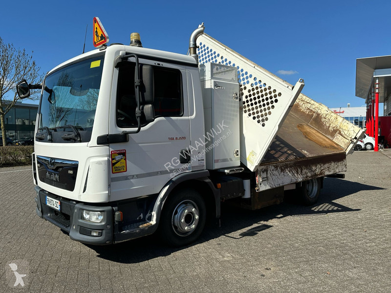 Kamion MAN 8.220 2 sides tipper Kipper