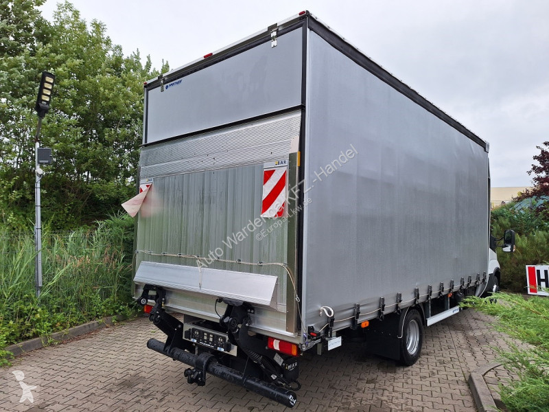Véhicule utilitaire Iveco 70C18 Backsleeper BÄR