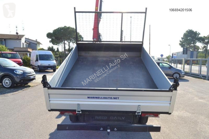 Véhicule utilitaire Iveco DAILY 35C13