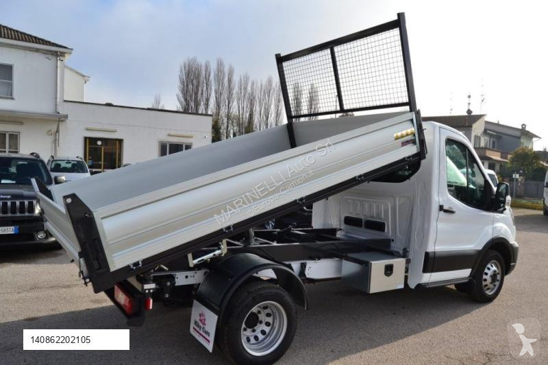 Véhicule utilitaire Ford 350 CASSONE...