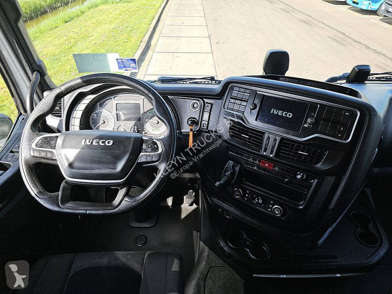Camion Iveco AS260S46 LNG INT. STEERAXLE