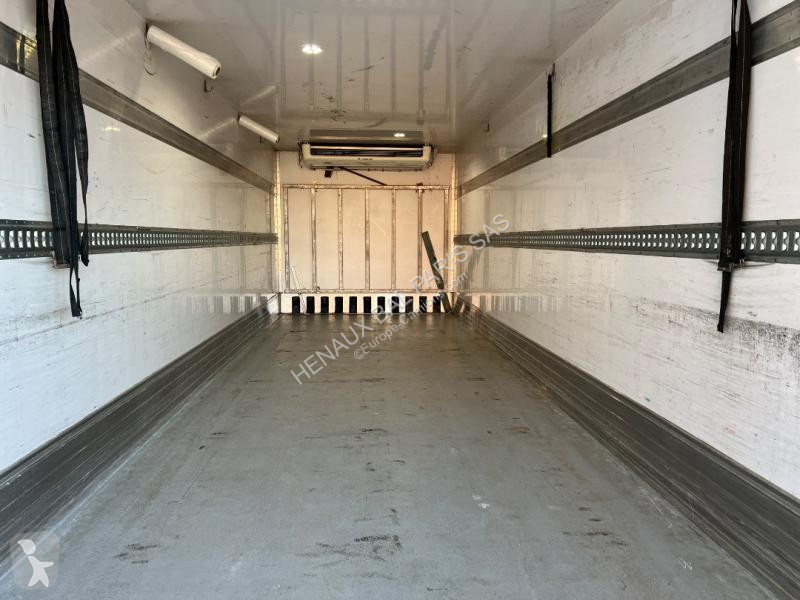 Camion Renault 320 Gamme D WIDE