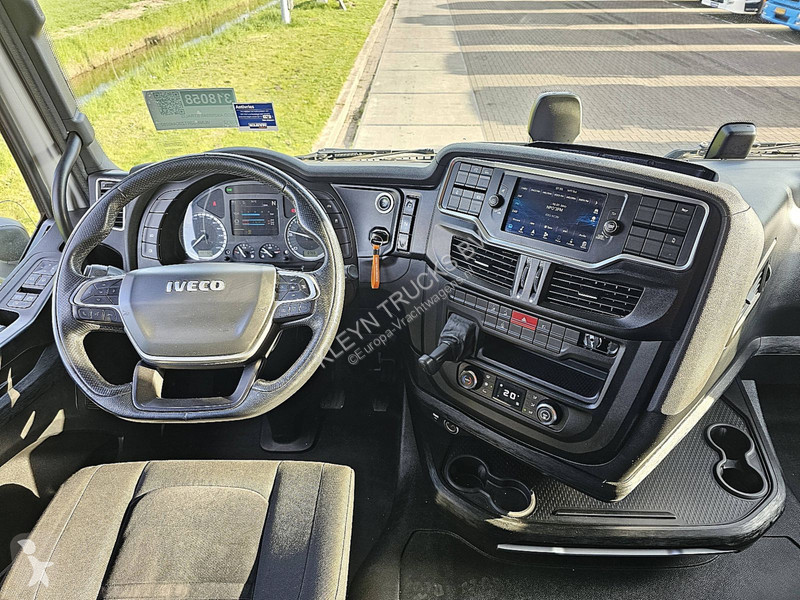 Camião Iveco AS260S46 LNG INT. STEERAXLE