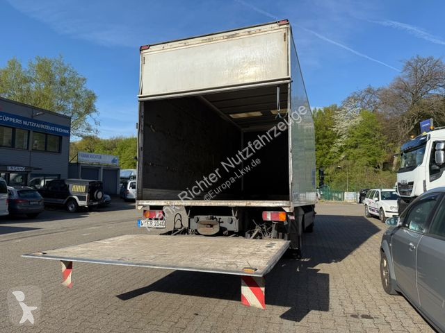 Kamion Mercedes 818,Koffer,analogerTacho,HU11/25