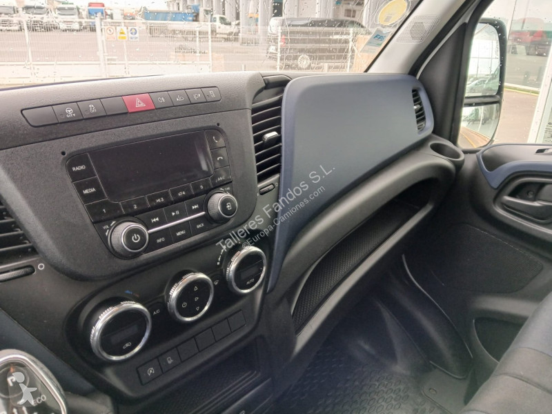 Furgoneta Iveco  35C16  20m3 Automática