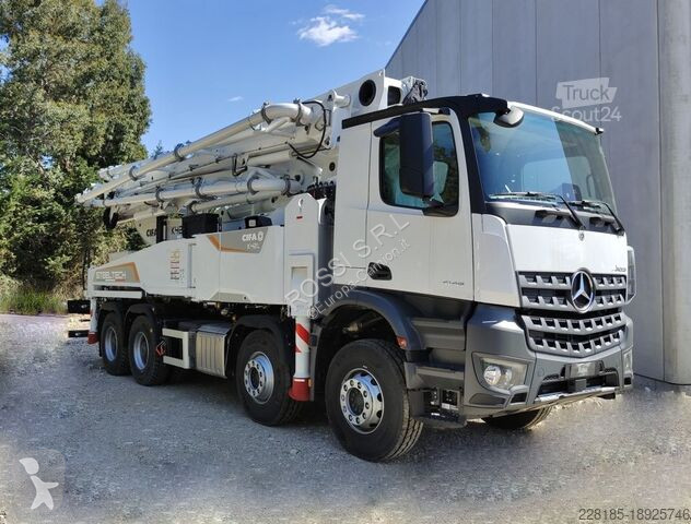 Camión Mercedes 4148 K 8x4/4