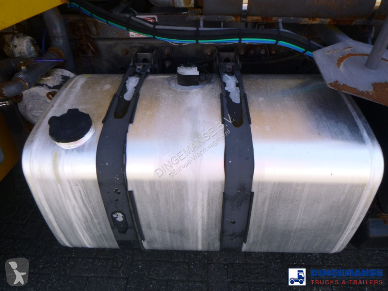 Camion Volvo 300 6X4 Whale vacuum tank 10.2 m3