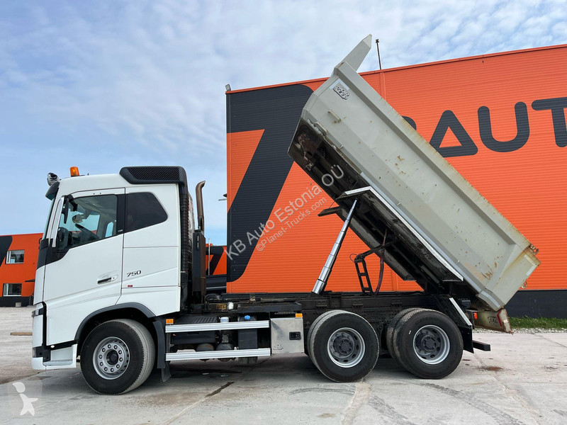 Camion Volvo 750 6x4 RETARDER / TANDEM AXLE...
