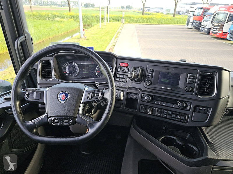 Camion Scania 6X2*4 RET. LED WB475