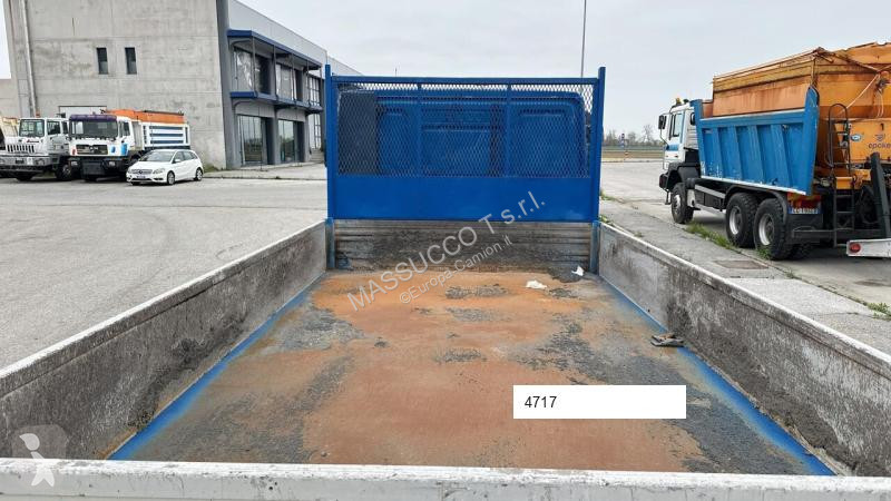Kamion Iveco Tector
