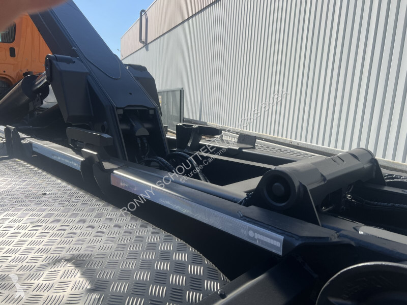 Vrachtwagen Mercedes Arocs 3243 LK 8x4/4 Arocs...