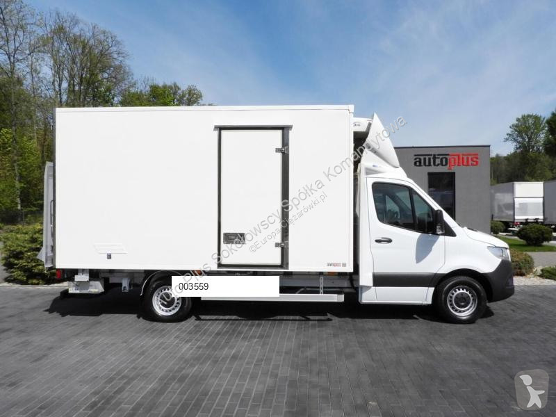 Kamion Mercedes SPRINTER 316 CHŁODNIA KONTENER...