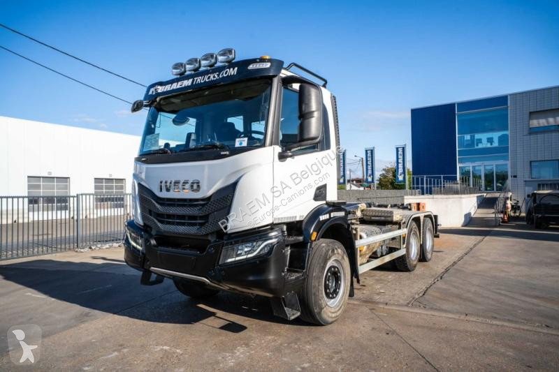 Vrachtwagen Iveco 460 - HYVA - 91000 KM