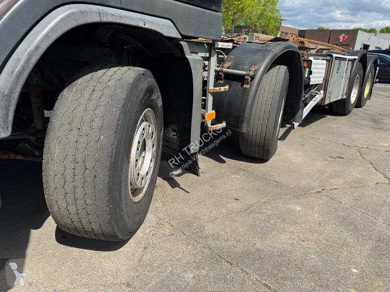 Kamion Volvo 440 8X4 EURO 5 + CABELLIFT TIPPER