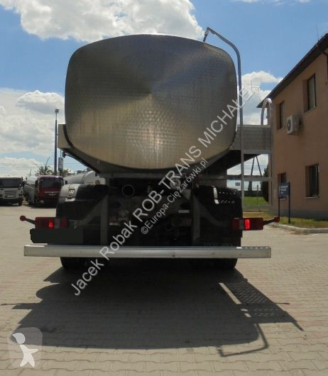 Camión Volvo FL220