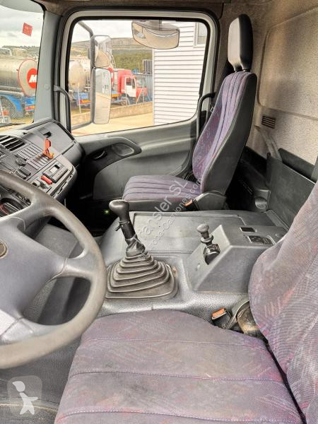 Kamion Mercedes 2528