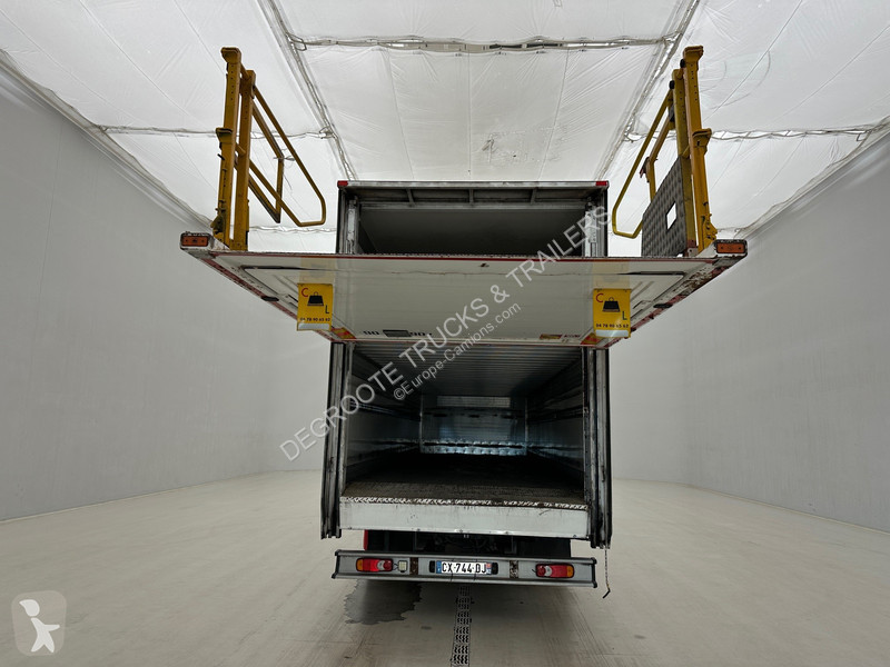 Camion Volvo FL 290
