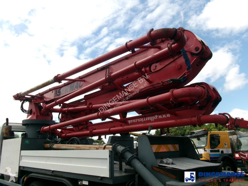 Camion Mercedes 6x4 Sermac SCL120 concrete pump