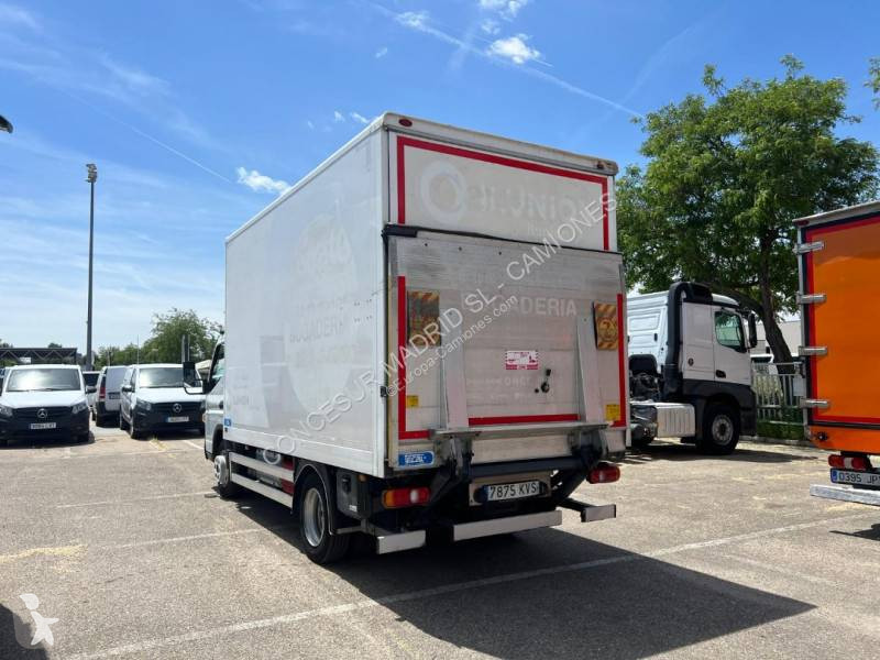 Camion Mitsubishi Fuso