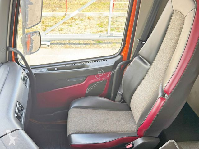 Kamion Volvo 450 Abschleppwagen 6,70 m *EFFER...