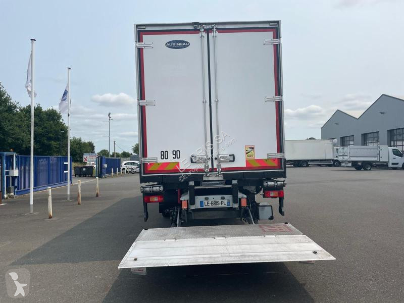 Camion Renault  D WIDE 320