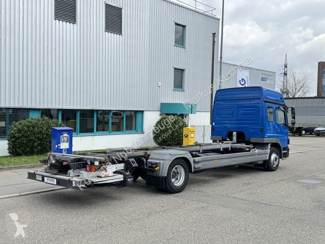 Camion Mercedes 1529 LL BDF 6-Sitze Umzug u-LBW...