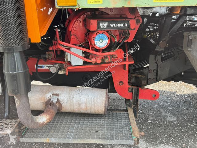 Gemeentevoertuig Unimog 1250L Zweiwege