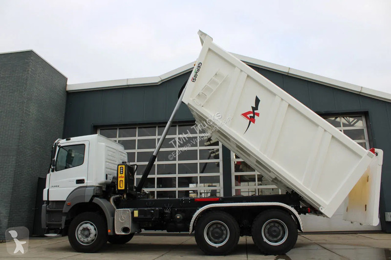 Camion Mercedes 3344 K 6x4 Tipper Truck