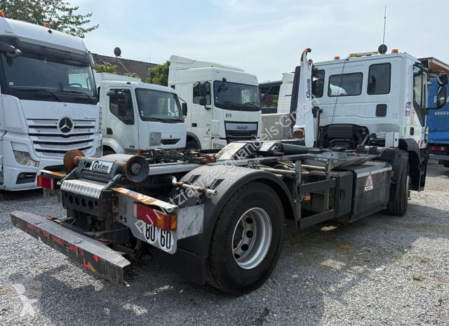 Kamion Iveco 330