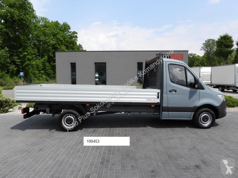Autoutilitară Mercedes SPRINTER 315 SKRZYNIA 8...