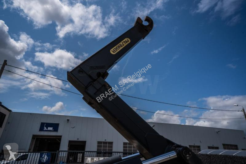 Kamion Iveco 360-6x4-PALFINGER